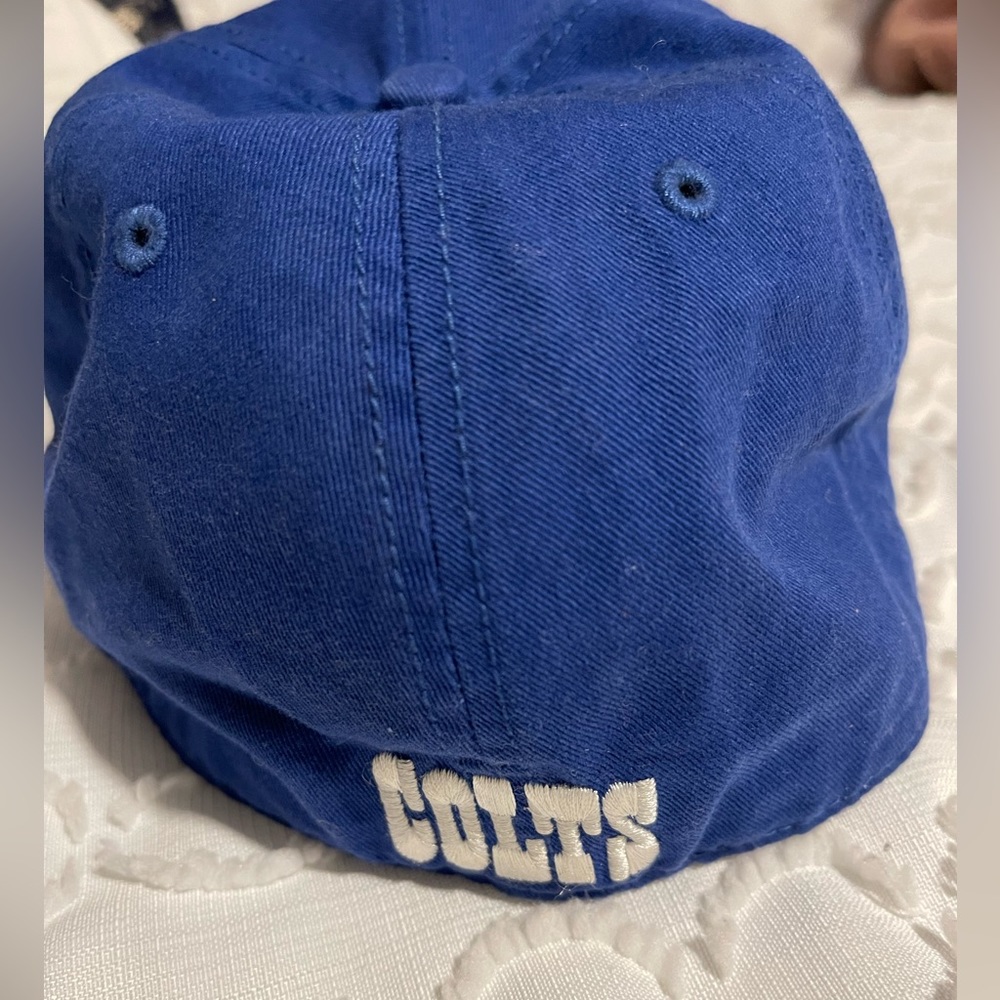 Indianapolis Colts hat - Picture 2 of 2